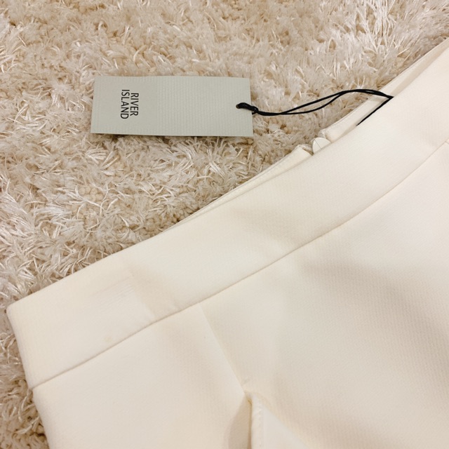CHÂN VÁY RIVER ISLAND AUTH