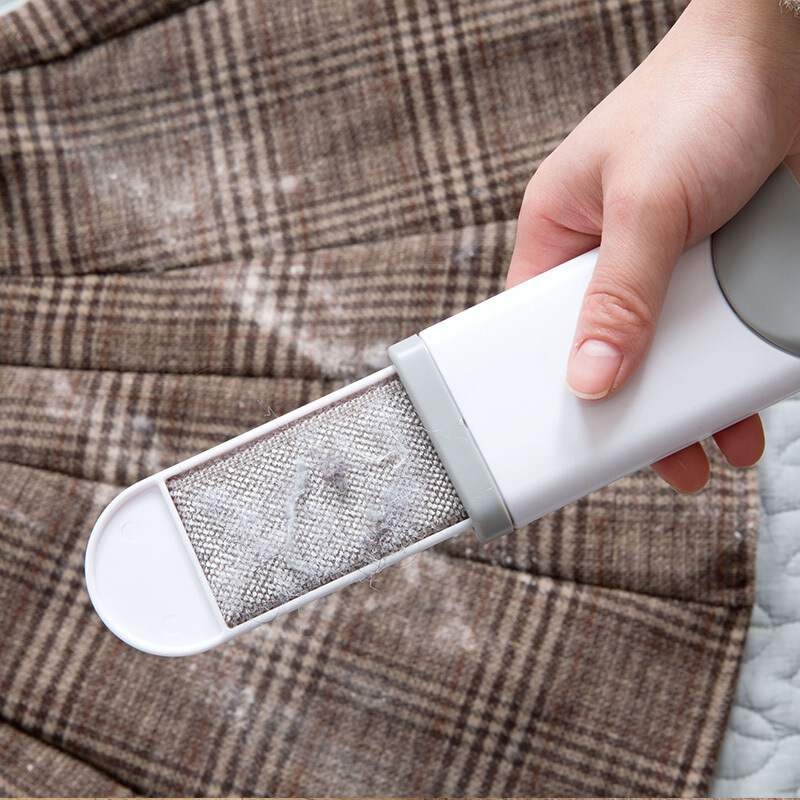 Dụng cụ chổi quét bụi làm sạch lông quần áo thông minh bằng nhựa vệ sinh quần áo có nắp tiện lợi màu xám