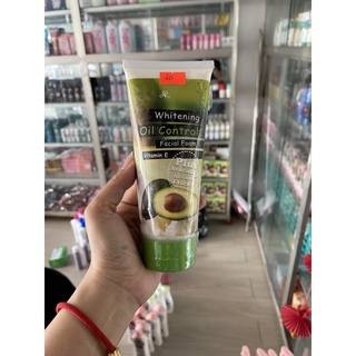 Sữa rửa mặt bơ của thái ( chính hãng)