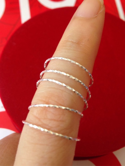 Nhẫn mảnh phay bạc ta