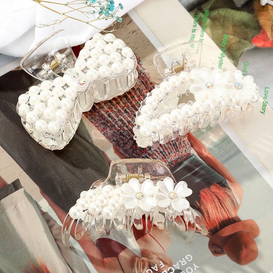 Kẹp tóc đính đá và ngọc trai nhân tạo phong cách Hàn Quốc độc đáo