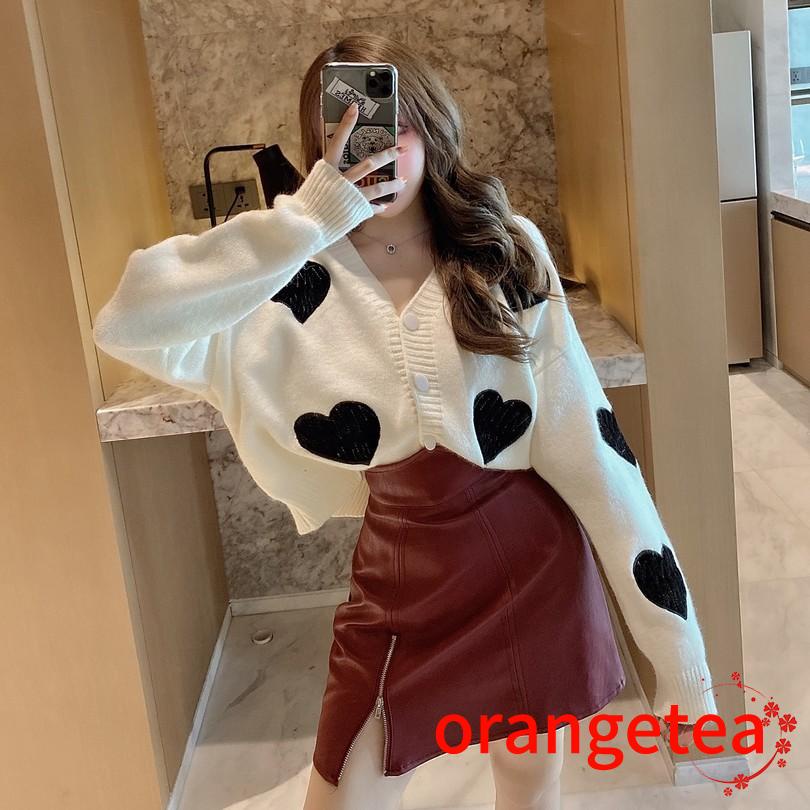 Áo khoác cardigan cổ chữ V tay dài phối nút hoạ tiết trái tim cho nữ
