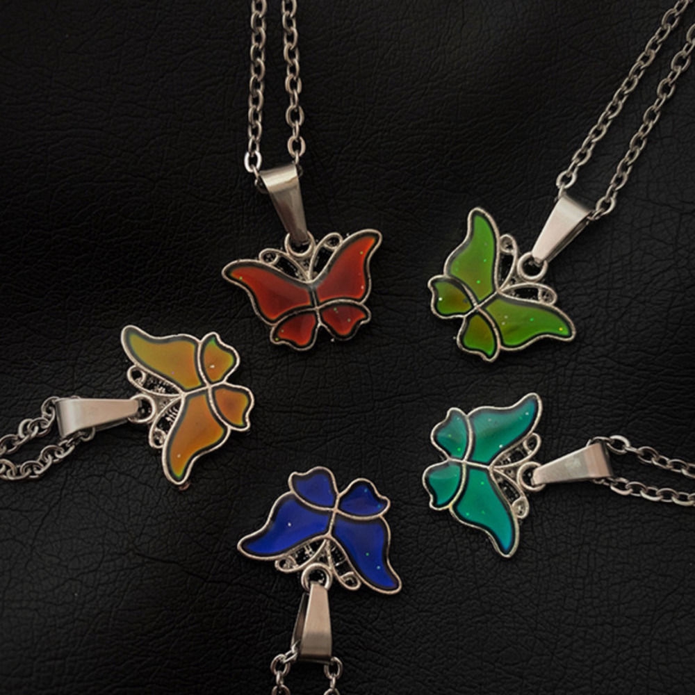 Vòng Cổ Mặt Bướm Thay Đổi Màu Sắc Phong Cách 22351