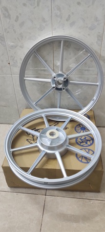Mâm 8 cây xe Sirius