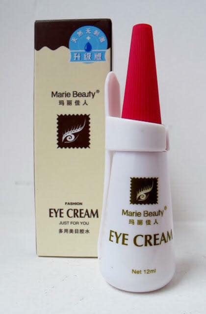 Keo dán mi nắp hồng eyecream