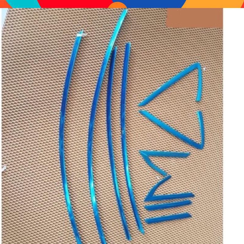 Nẹp viền Chân Kính, cong kính Inox xe Accent 2018 2019 2020 2021 chất liệu inox sáng bóng