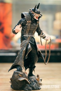 Tượng Batman who laughs REAL
