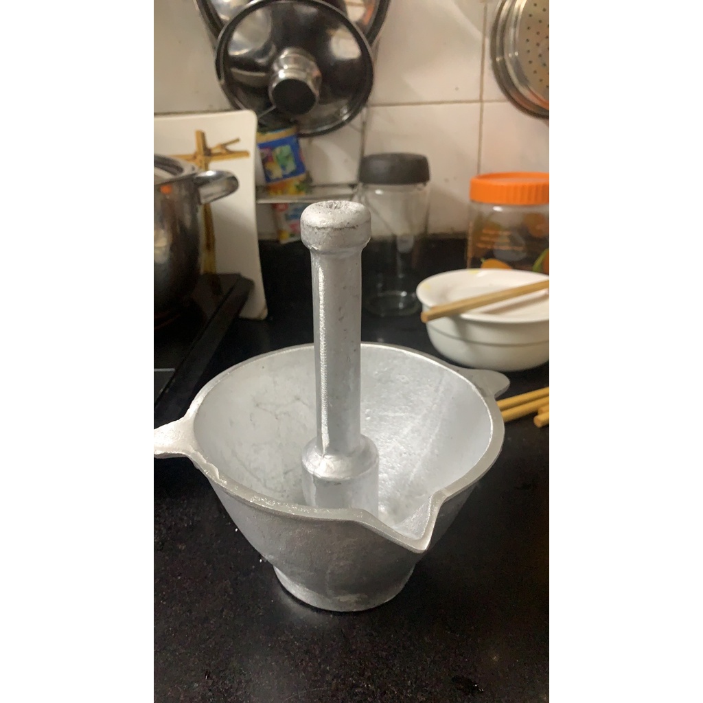 Bộ chày cối bằng gang trắng đúc nguyên khối, hàng dày dặn, loại 1