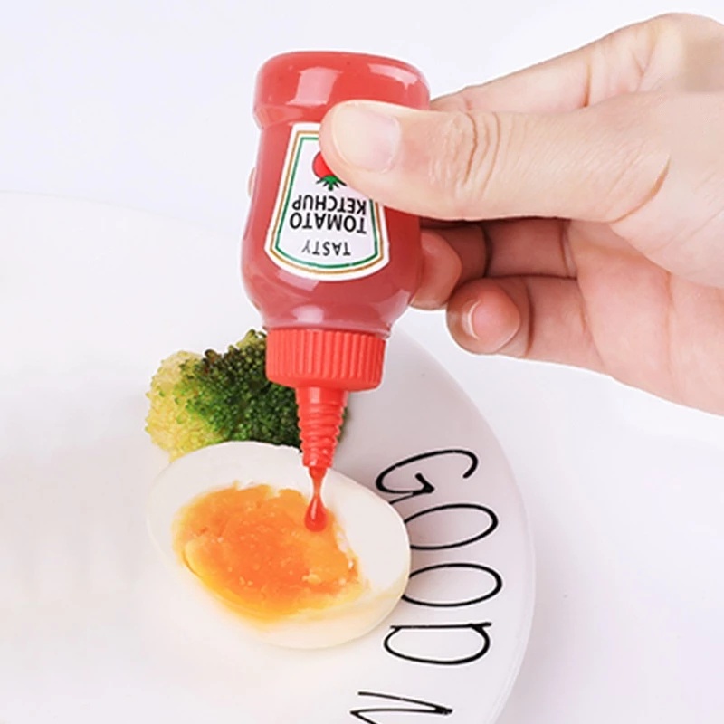 Set 2 Chai Nhựa Mini Đựng Sốt Cà Chua Salad Ăn Trưa Tiện Lợi Họa Tiết Hoạt Hình Đáng Yêu