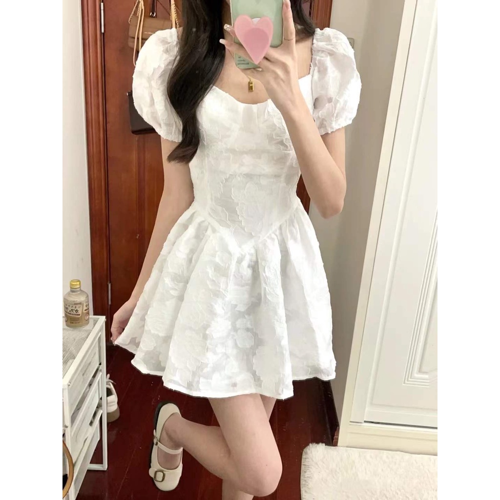 QKOOLE  Đầm Tay Phồng Cổ Vuông Thời Trang Hàn Quốc Cho Nữ