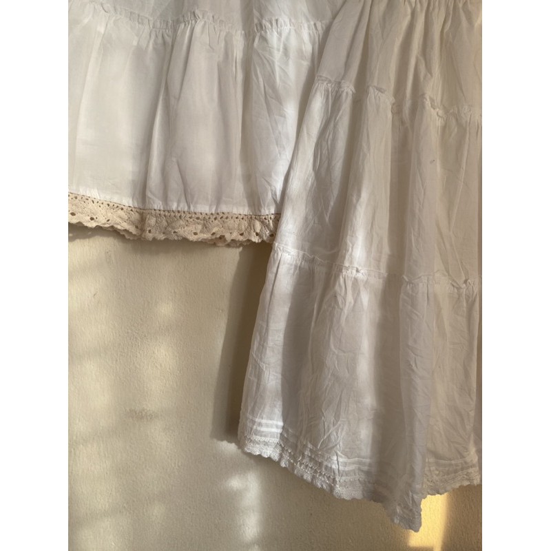 Chân vay xô trắng