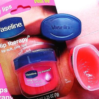 Sáp dưỡng môi Vaseline Lip Therapy 7g