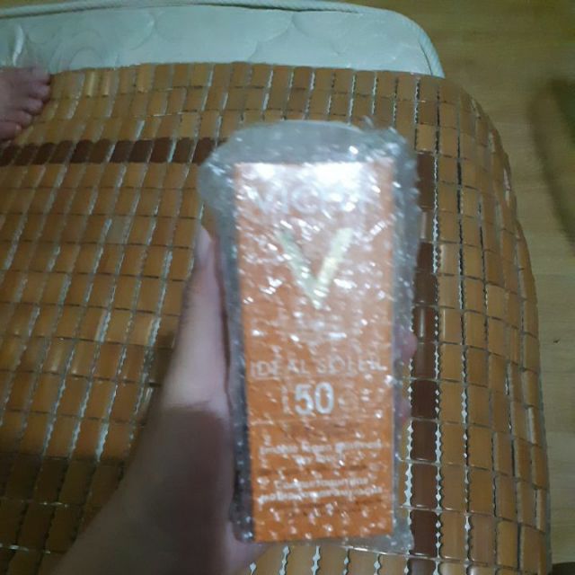 Kem chống nắng vichy full new Kem chống nắng vichy full new  Kem chống nắng vichy full new  Kem chốn