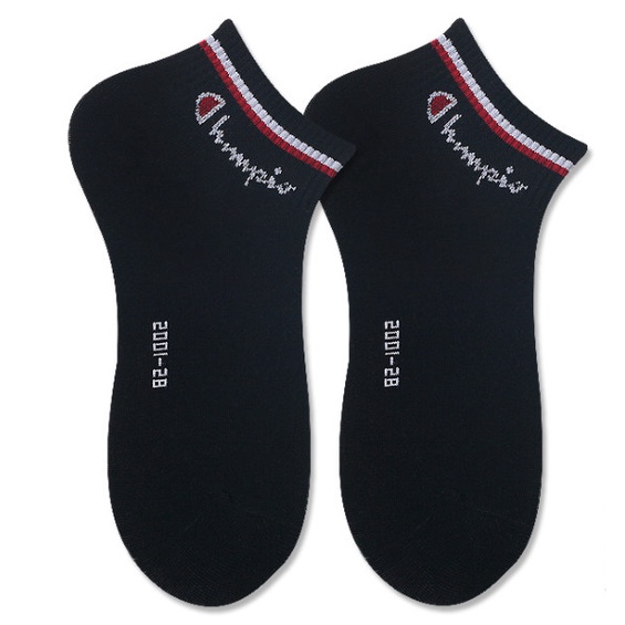 Vớ Champion cao cổ Nam Nữ phong cách thể thao, năng động.