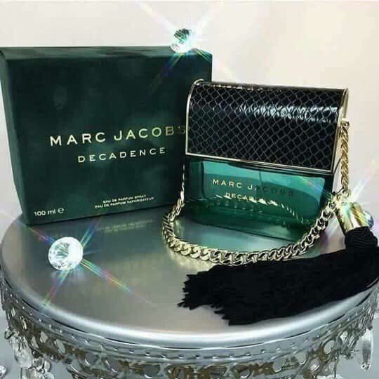 Nước hoa Marc Jacobs Decadence 100ml Gợi tình, kiêu kì, sành điệu