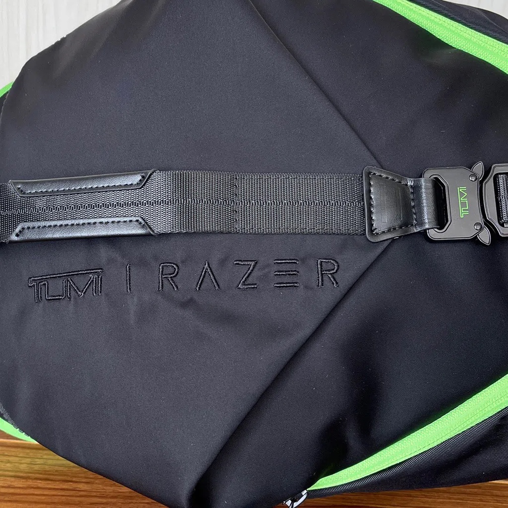 Balo Thiết Kế Mới Năng Động Thời Trang Dành Cho Nam798700 Túi Đựng Laptop RAZER Crossover Gọn Nhẹ Thời Trang