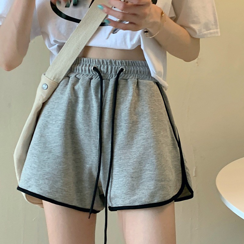 Quần đùi nữ chạy viền freesize dễ phối đồ