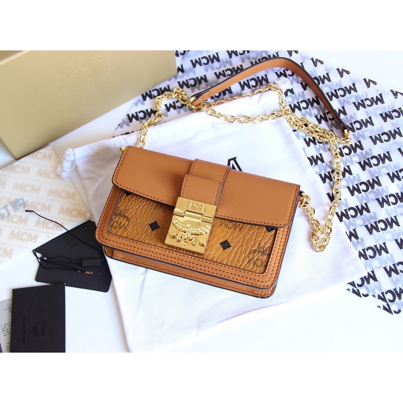 Túi đeo chéo nữ thương hiệu MCM da thật cao cấp bản quai da phối xích