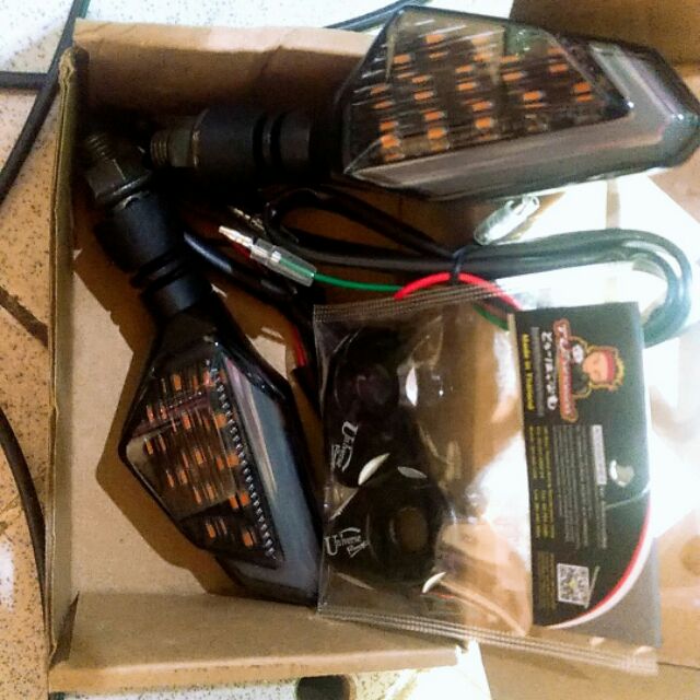 Lông đền CNC xi nhan