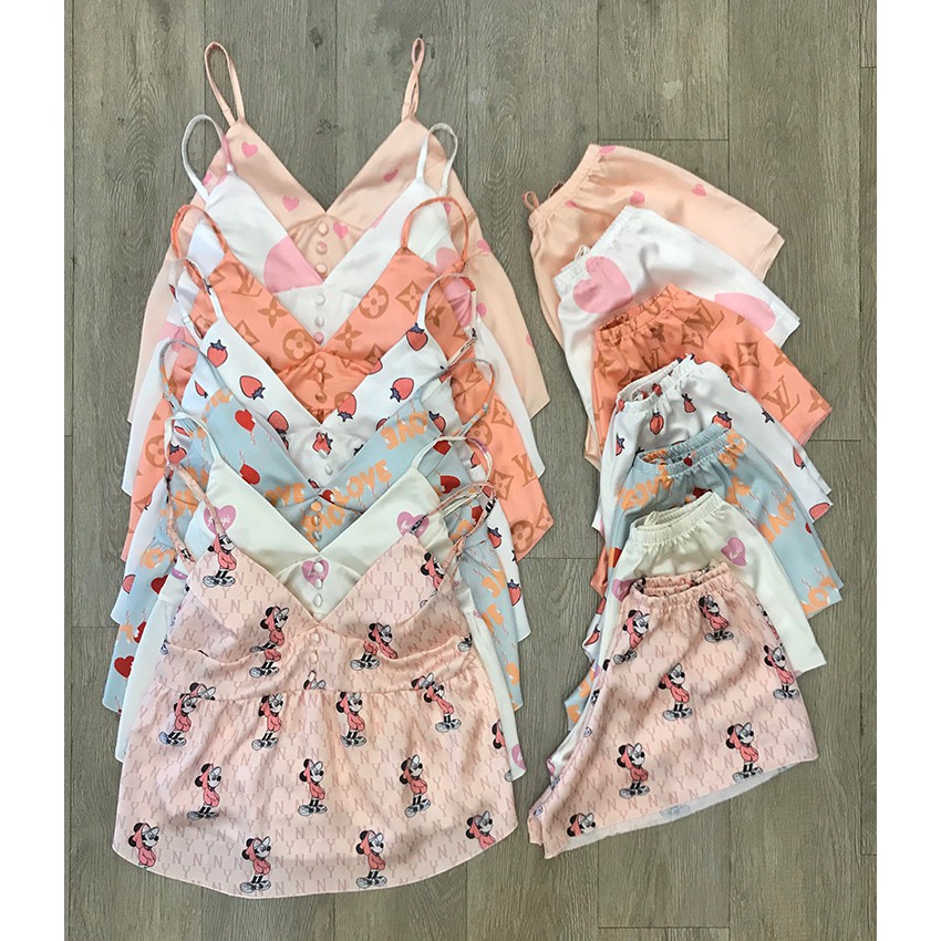 Đồ Ngủ Lụa Satin Họa Tiết Áo Dây Quần Cộc Freesize | BigBuy360 - bigbuy360.vn