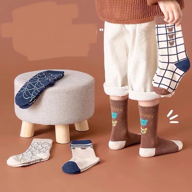 Sét 5 đôi tất len hình Gấu nâu cho bé