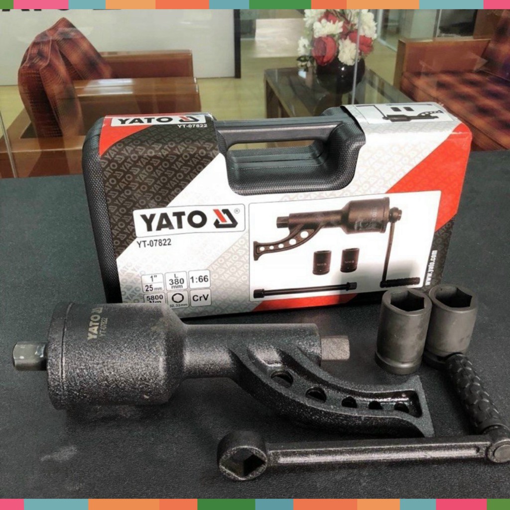 . Đồ Nghề Yato Balan. Dụng cụ mở ốc lốp xe tải bằng tay loại dài 5800Nm Yato YT-07822