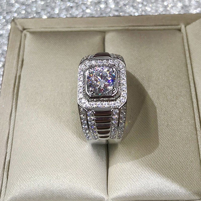 Nhẫn đính hôn kim cương vàng trắng sang trọng dành cho nam và nữ