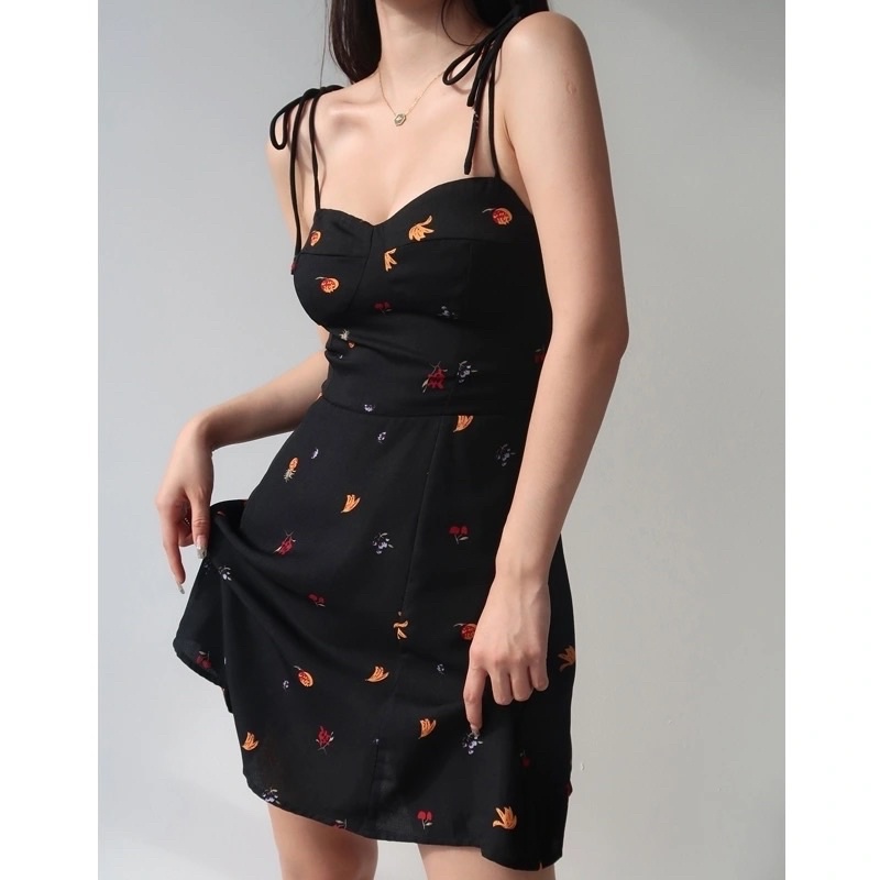 Đầm 2 dây thắt nơ in hoạ tiết phong cách retro