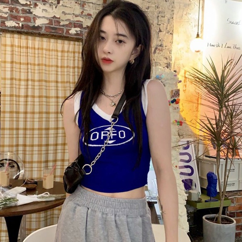 Áo dệt kim cổ V hai dây in chữ phối màu tương phản gợi cảm thời trang cho nữ | BigBuy360 - bigbuy360.vn