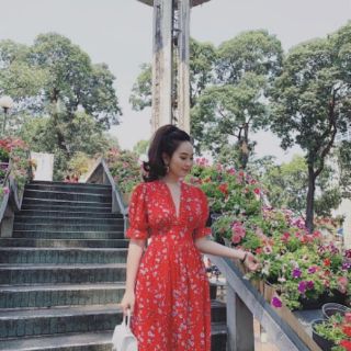 Đầm maxi hoa đỏ