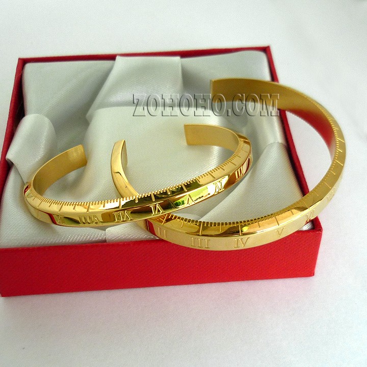 Vòng tay khắc số la mã