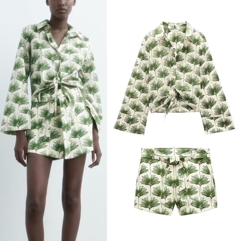 Bộ Zara Áo Sơ Mi In Họa Tiết + Quần Short Xinh xắn BH2LXG3537N9