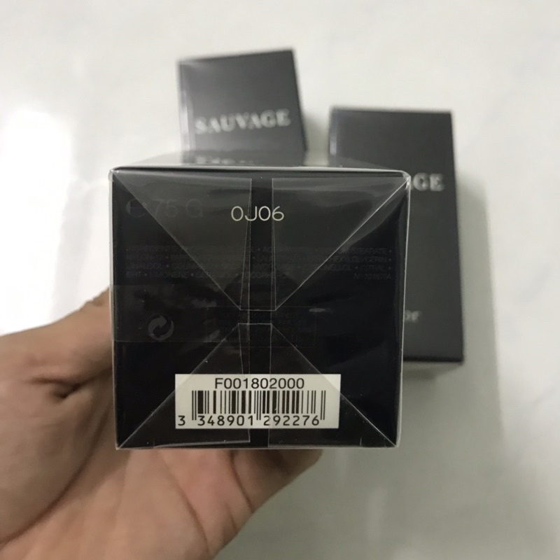 Lăn Khử Mùi Christian Dior Sauvage Deodorant Mùi Hương Mạnh Mẽ Cho Nam Giới 75G Fullbox