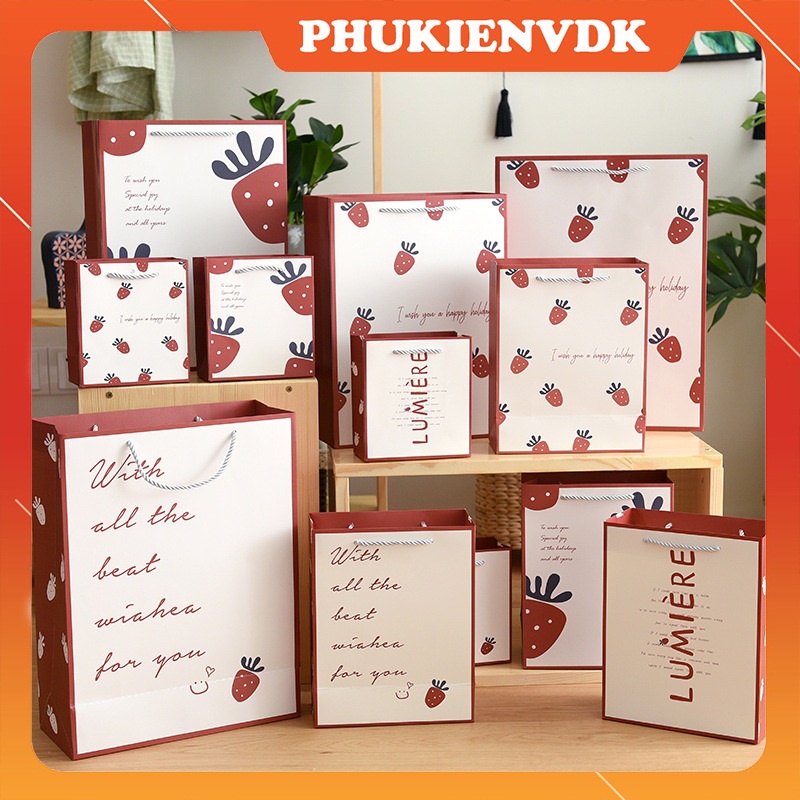 Túi quà tặng dâu tây túi giấy cứng chúc mừng sinh nhật lễ hội sự kiện