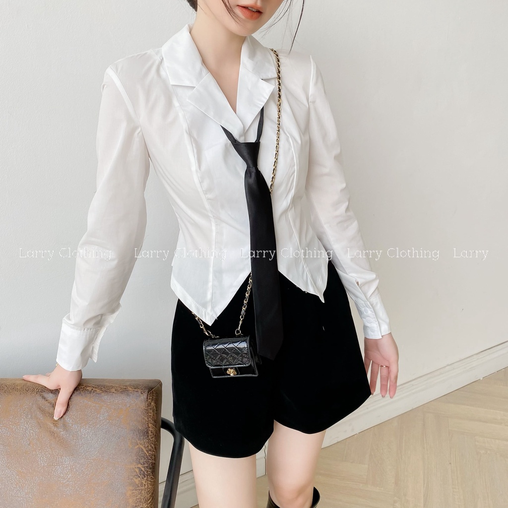 Áo sơ mi nữ thiết kế cổ bẻ chữ V màu trắng vạt xẻ tay 3 cúc chất thô Hàn thời trang trang thiết Larry Clothing A754