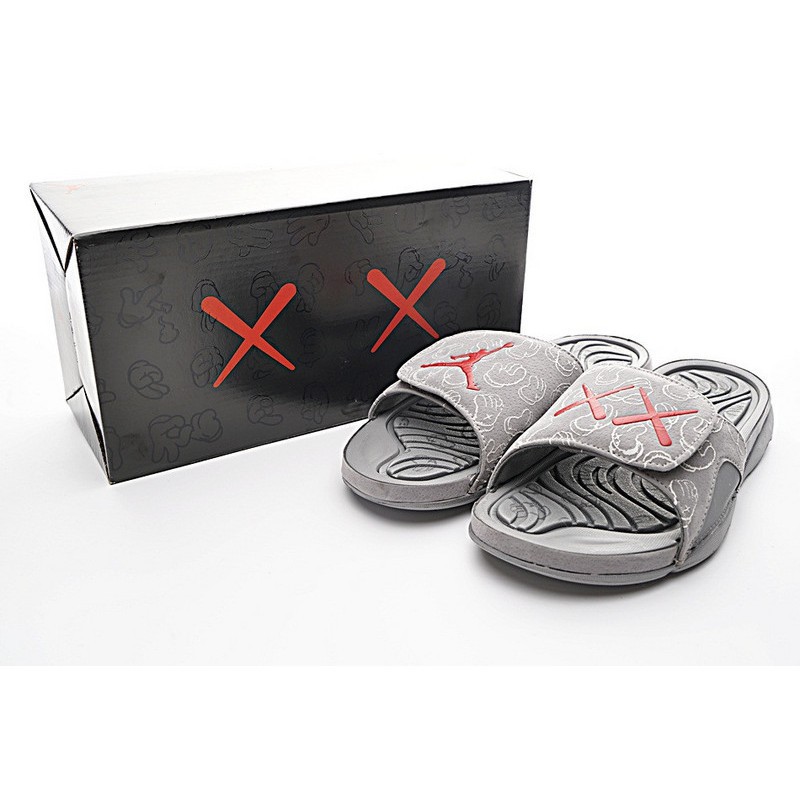 Dép KAWS x Air Jordan Hydro 4 Nam Cool Grey