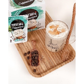 Cà phê hòa tan NESCAFE Cappuccino Vị Dừa (Hộp 10 gói x 20g)