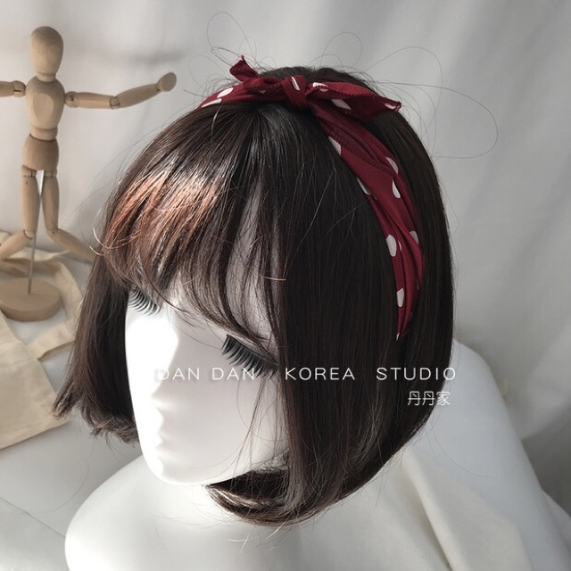 Khăn vuông size 50cm hoạ tiết chấm bi - Maben