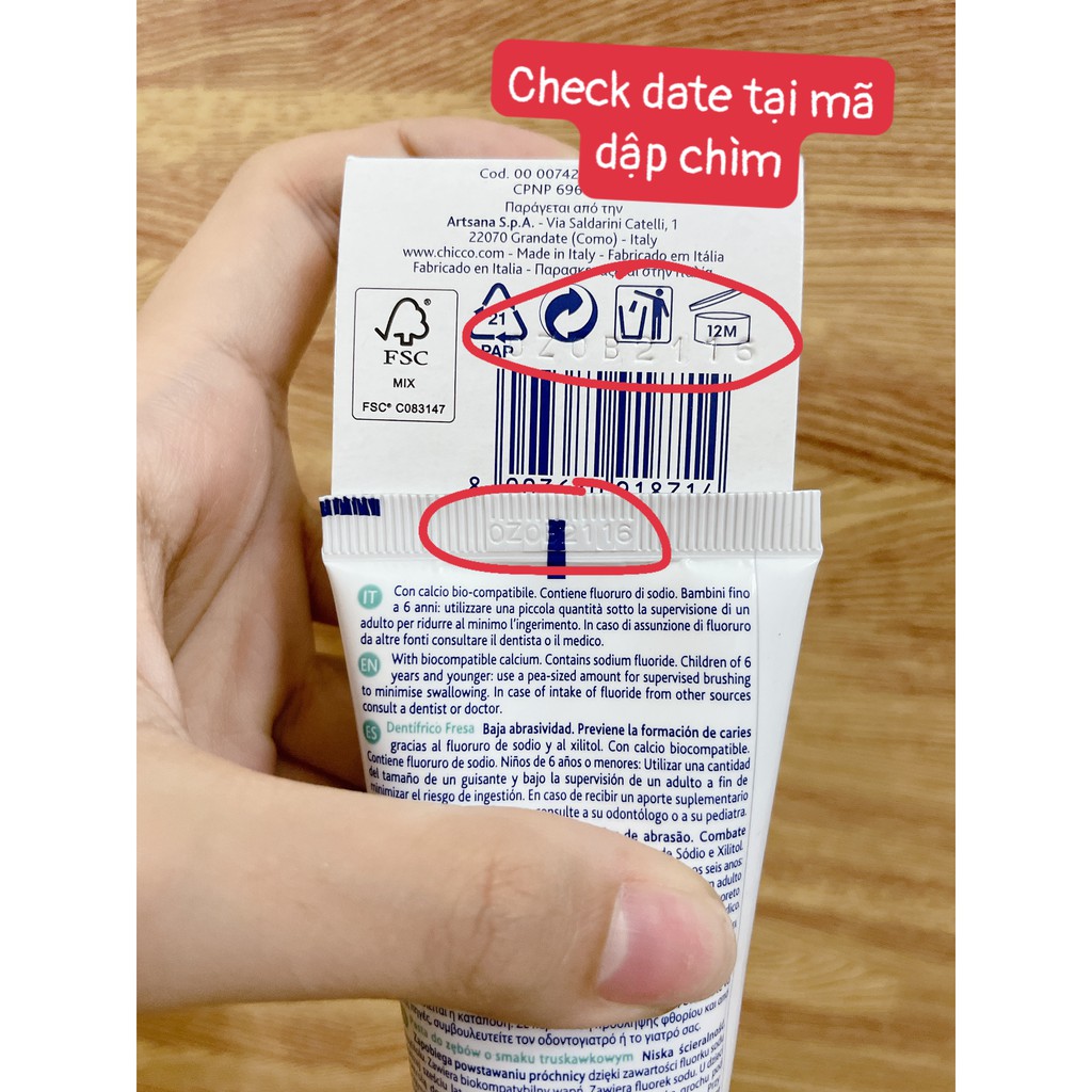 Kem đánh răng Chicco cho bé 6M+ và 12M+ (HƯƠNG CHUỐI TÁO VÀ HƯƠNG DÂU ĐỀU NUỐT ĐƯỢC)