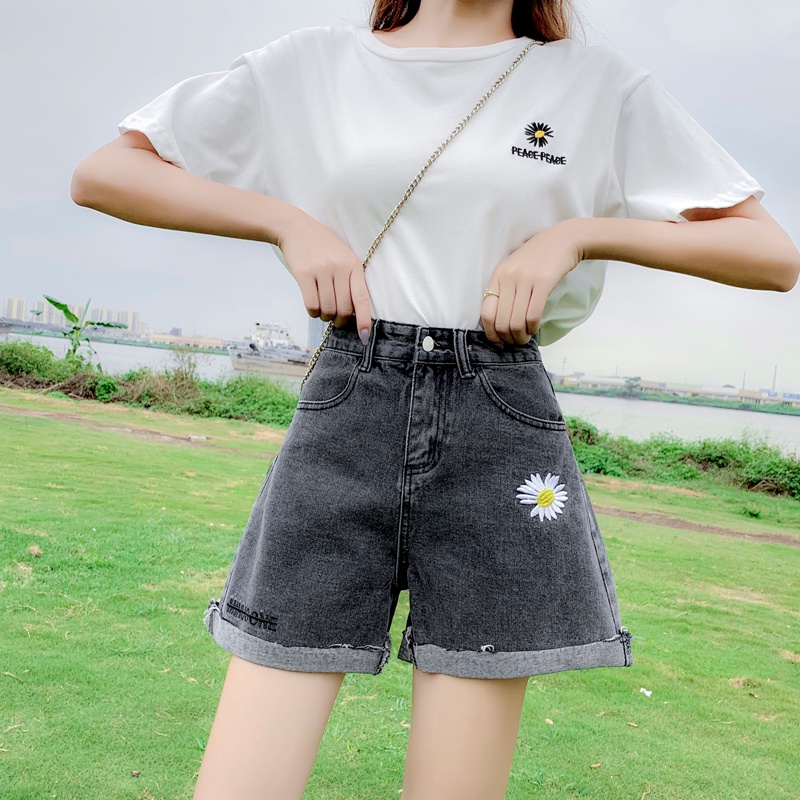Quần Short Denim Lưng Cao Thêu Hoa Thời Trang Cho Nữ