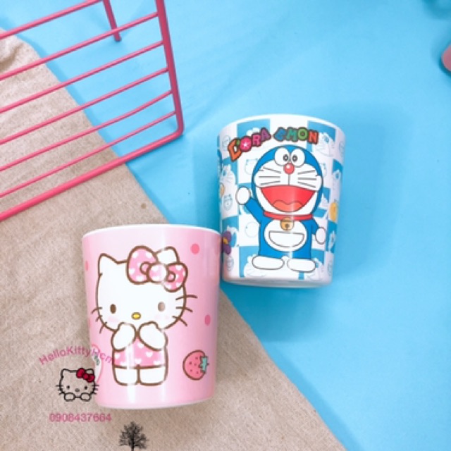 Ly 200ml HelloKitty Doreamon
