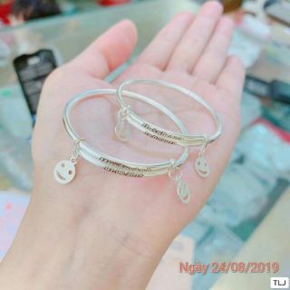 lắc tay bạc ta khắc tên cho bé