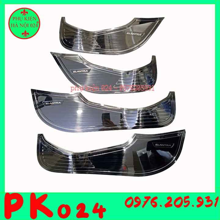 Bộ ốp tapli Elantra 2016-2020 vân Titan chống xước va đập khi mở cửa và làm đẹp xe