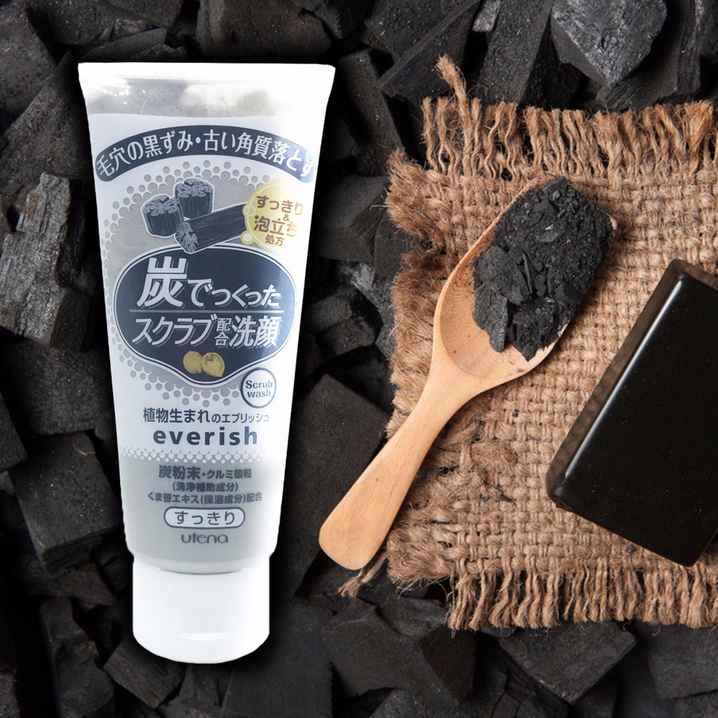 Sữa rửa mặt tẩy tế bào chết Utena Everish 135g Than hoạt tính lấy sạch những bụi bẩn luôn thoáng lỗ chân lông. | BigBuy360 - bigbuy360.vn