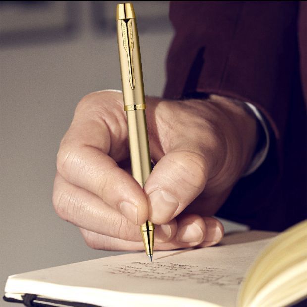 Parker PARKER PARKER Bút bi IM Pure Black Lia Gold Clip Bút bi Chữ ký tùy chỉnh Quà tặng văn phòng P