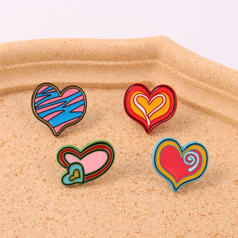 Ghim Cài Áo Hình Trái Tim Đỏ / Xanh Dương 4 Kiểu Cho Nữ
