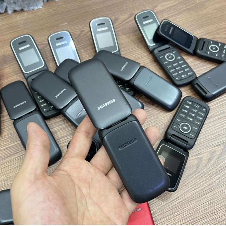Điện Thoại Samsung 1195 Siêu Nhỏ Gọn Loa Lớn nhẹ 71gam