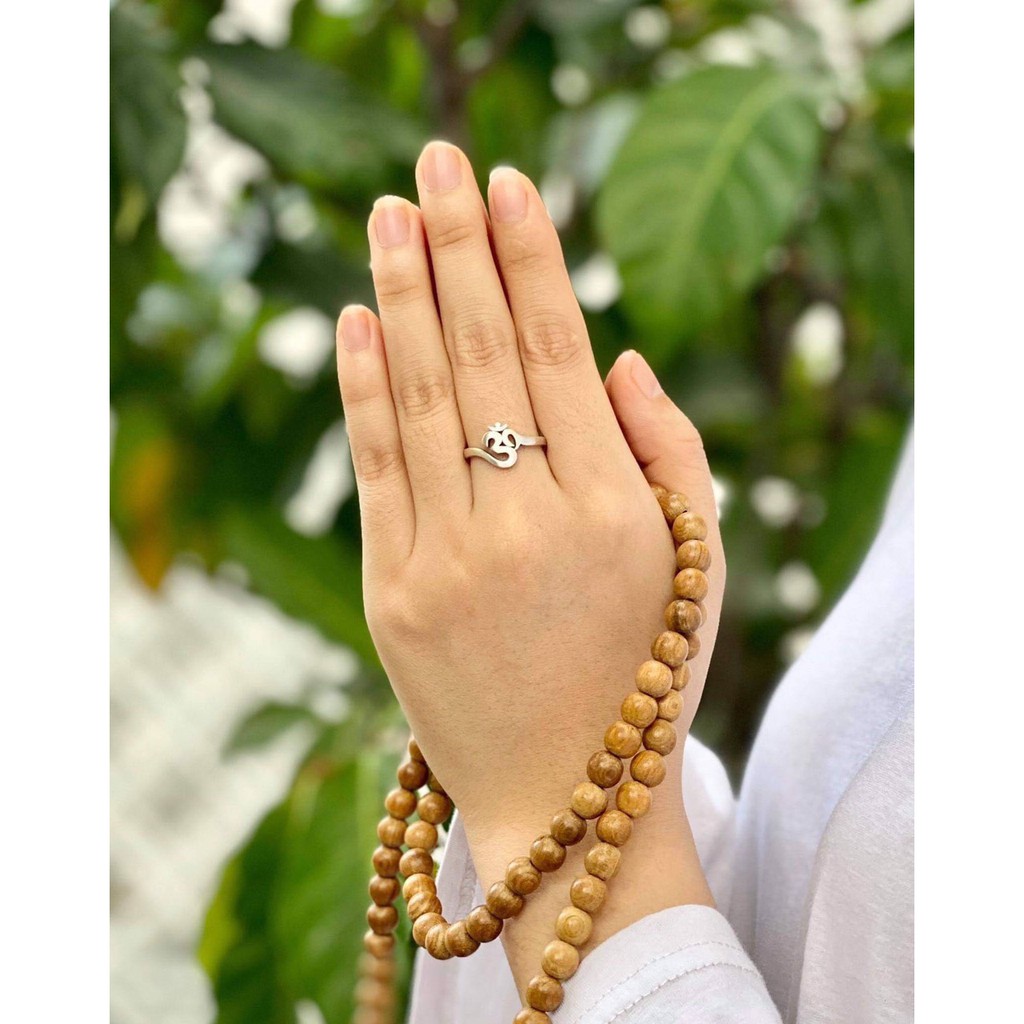 Nhẫn bạc Thái 925 chủng Om Yoga, nhẫn bạc phong thuỷ khắc chú bình an Omani-Minh Tâm Jewelry