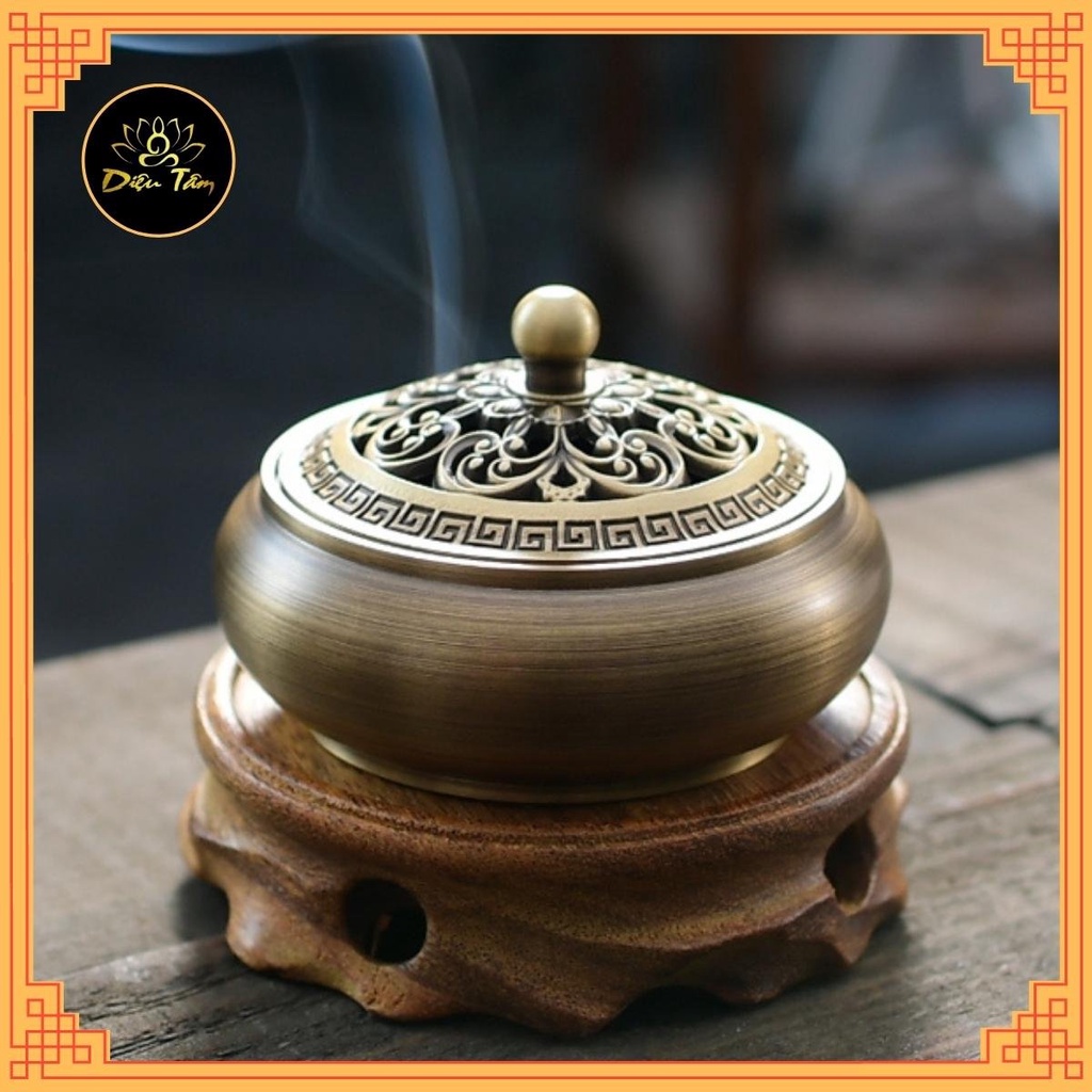 Lư xông trầm bằng đồng nguyên khối hoạ tiết hoa văn cổ điển kèm đôn kệ gỗ thay lư điện