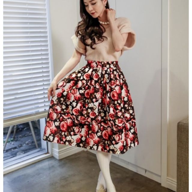 Chân váy chị nga
